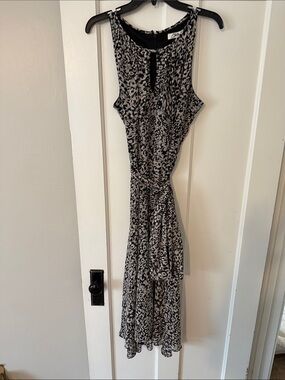 Chetta B Grey, Black and White Printed Sleeveless Midi Dress with tie waist